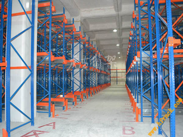 合肥重型貨架倉庫應(yīng)用 合肥重型貨架倉庫應(yīng)用